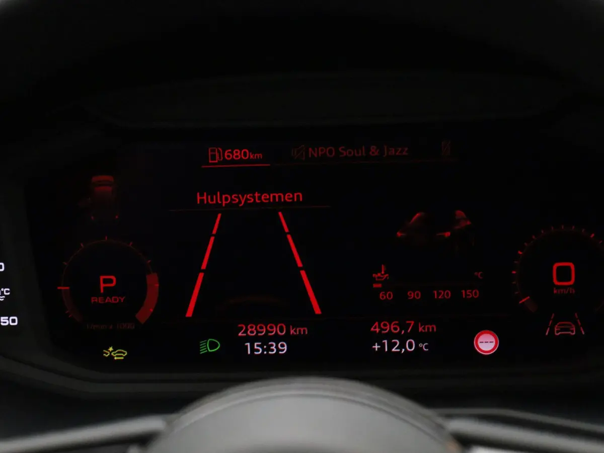 30 TFSI Advanced edition l Cruise control l Airco l Apple Carplay / Android Auto l Stoelverwarming l Audi virtual cockpit l Bluetooth l Ledkoplampen l Lichtmetalen wielen