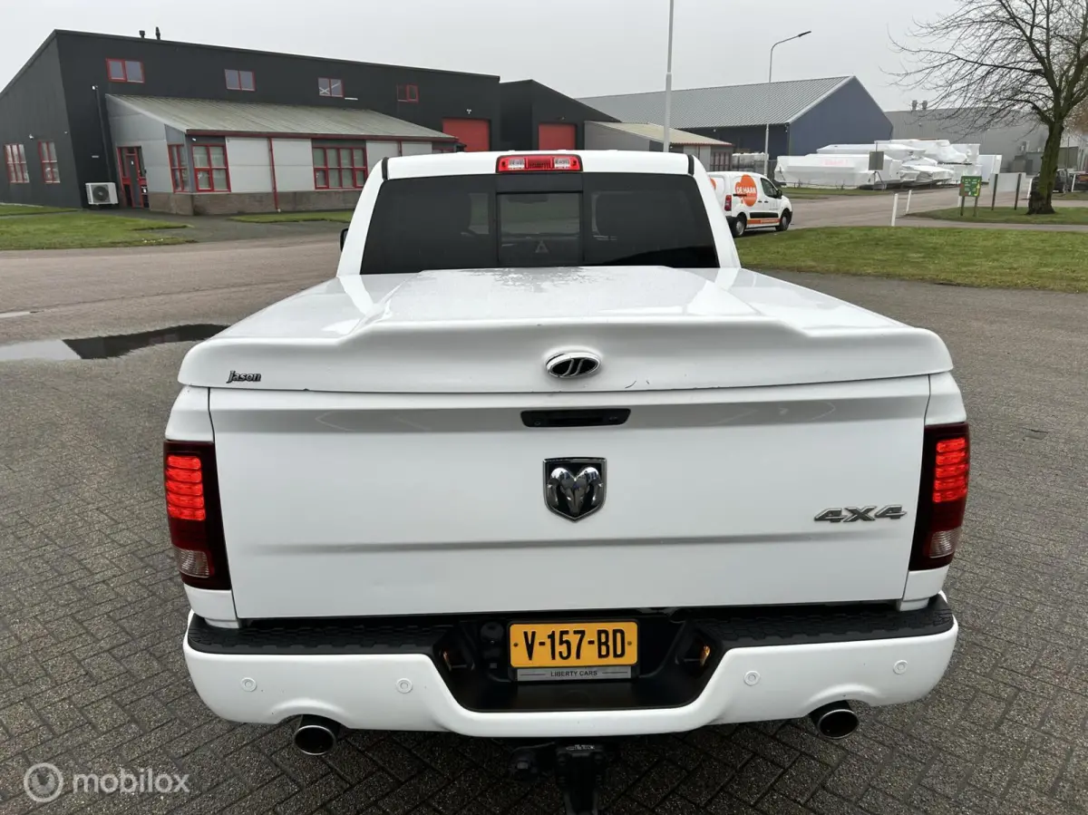 1500 Sport 5.7 V8 Crew Cab 6'4 lpg 4x4