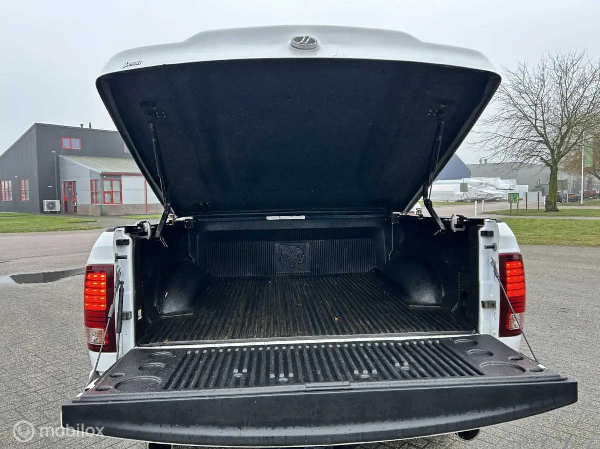 1500 Sport 5.7 V8 Crew Cab 6'4 lpg 4x4