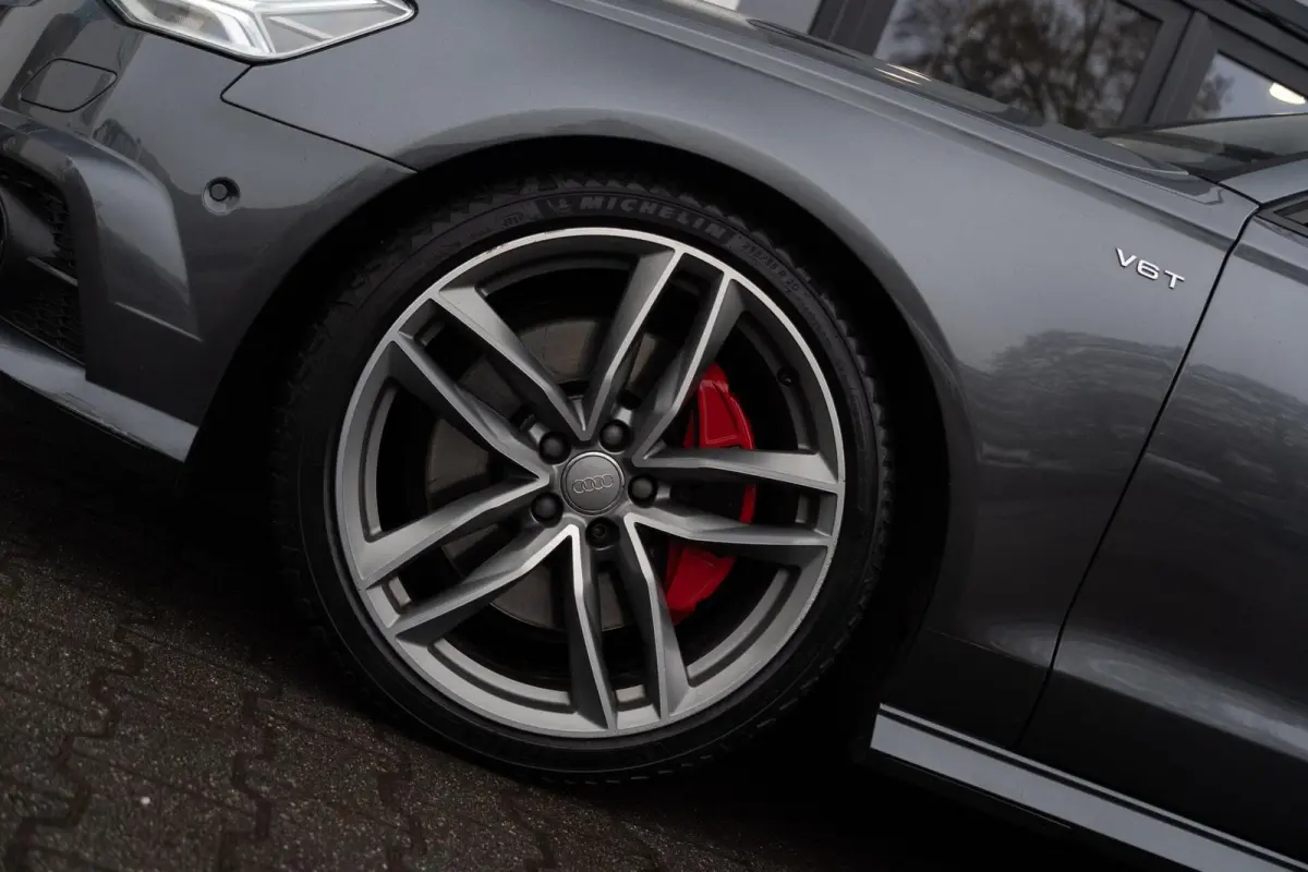 3.0 TDI BiT Quattro Competition 327PK|Facelift|2e Eig|BTW|RS Zetels|Pano|Nachtzicht|HUD|Trekhaak|LED|Daytona Grey|Volledig Onderhouden