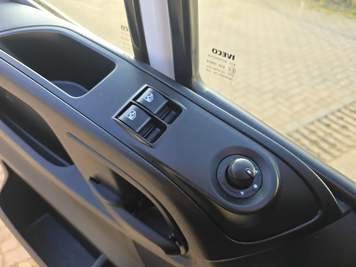 35S14V 2.3 352L H2 - 140 Pk - Euro 6 - Airco - Cruise Control