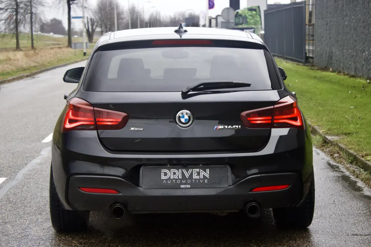 M140i xDrive Edition Shadow High Executive