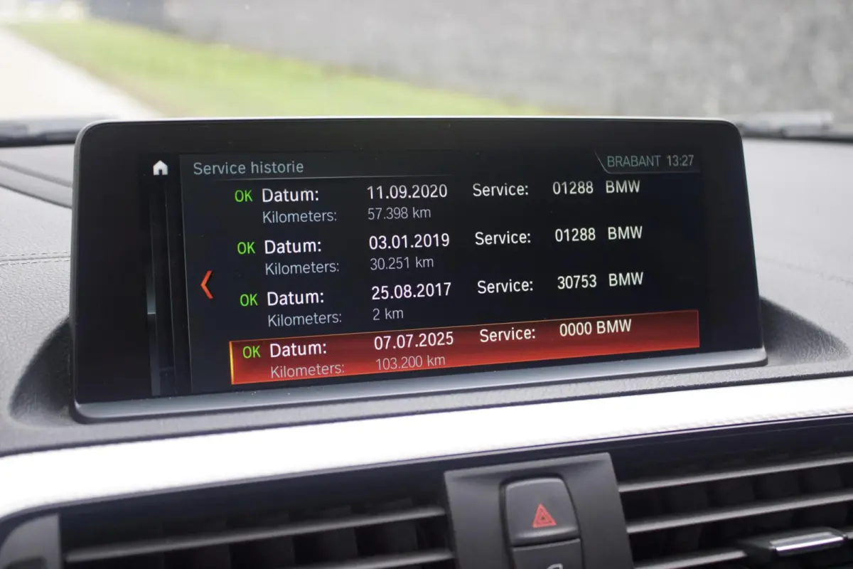 M140i xDrive Edition Shadow High Executive