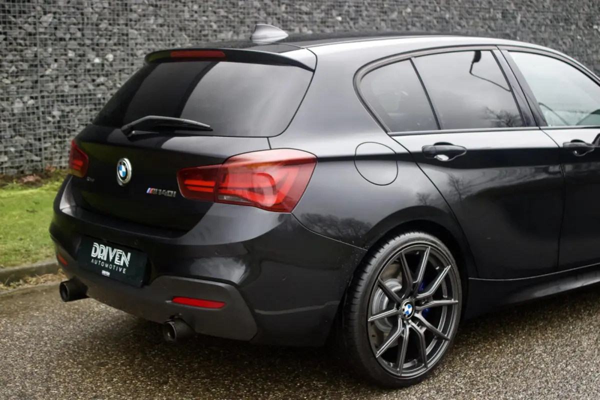 M140i xDrive Edition Shadow High Executive