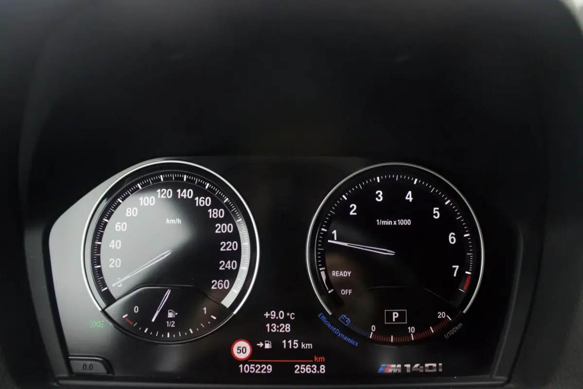 M140i xDrive Edition Shadow High Executive