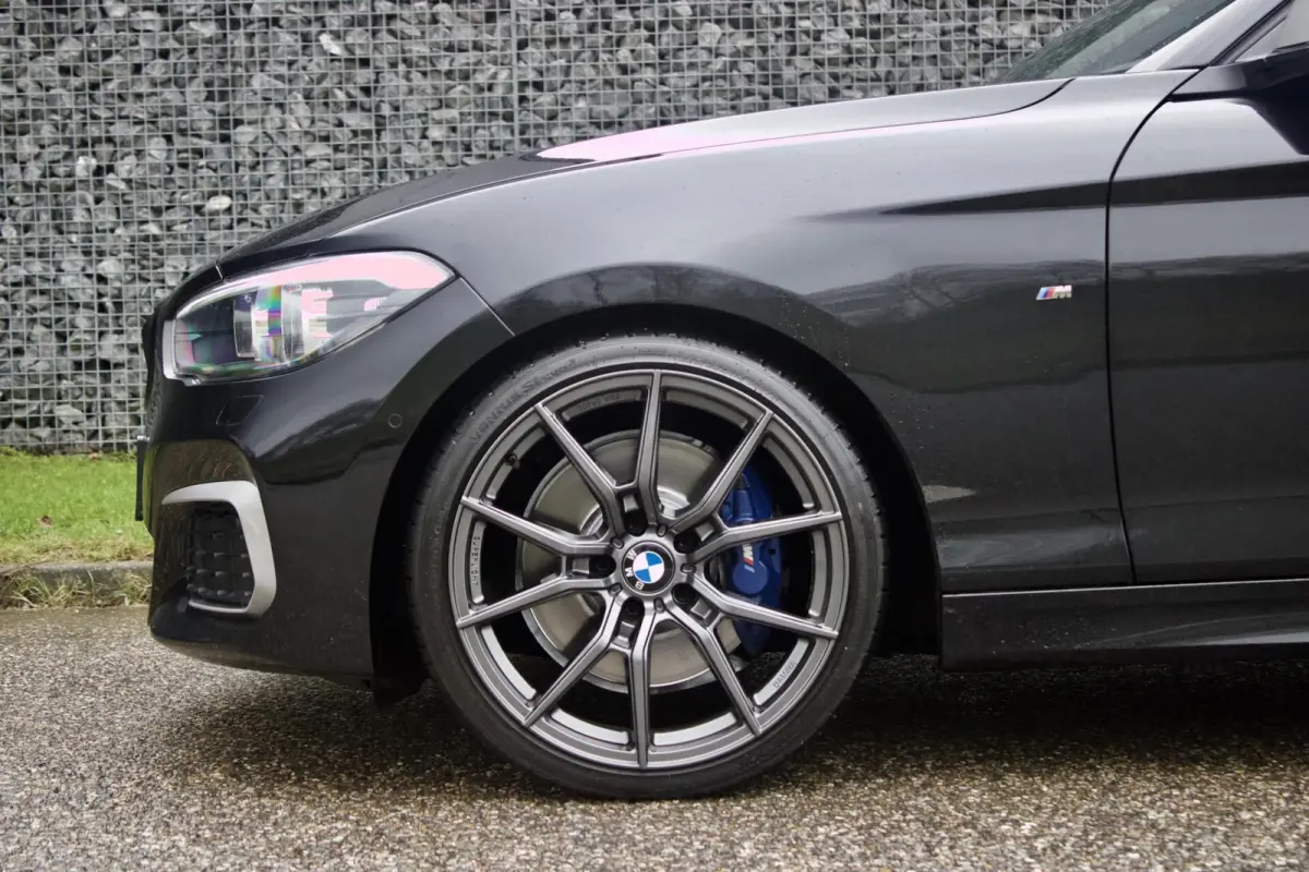 M140i xDrive Edition Shadow High Executive