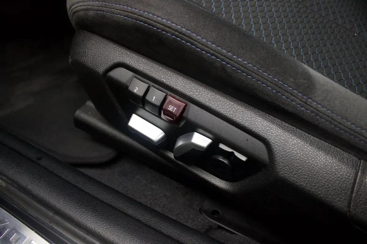 M140i xDrive Edition Shadow High Executive