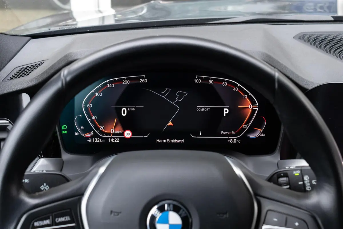 318i Business Edition | Navigatie | Apple Carplay | Lederen bekleding |