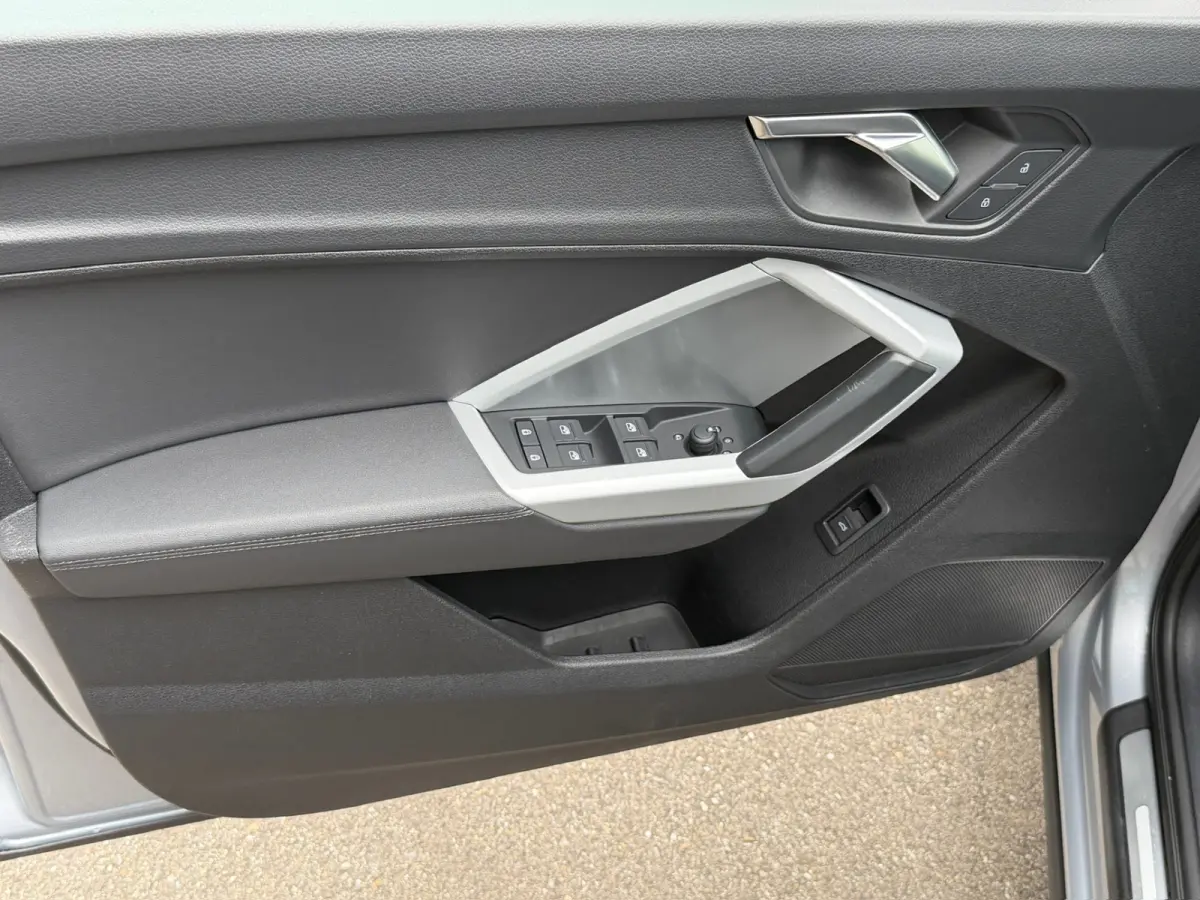 35 TFSI 150pk S-tronic Advanced | Trekhaak | Zwart optiek | Dode hoek | Keyless | Alcantara | Carplay | Rijklaar incl. Bovag garantie