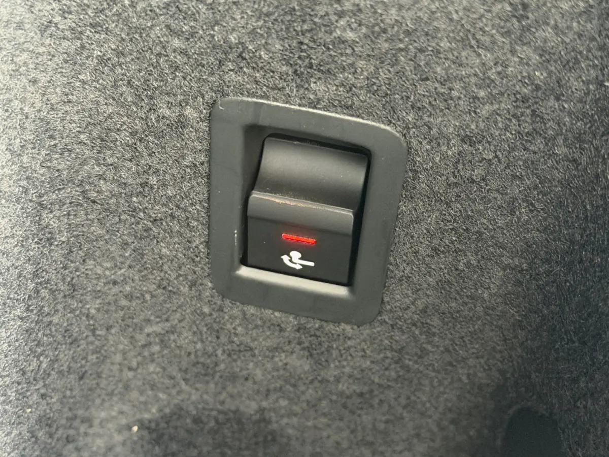 35 TFSI 150pk S-tronic Advanced | Trekhaak | Zwart optiek | Dode hoek | Keyless | Alcantara | Carplay | Rijklaar incl. Bovag garantie