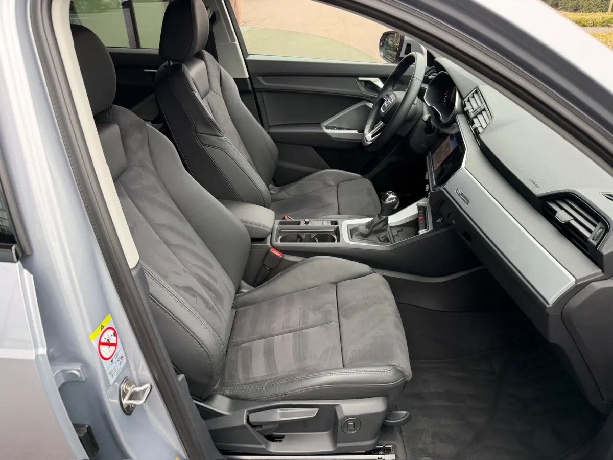 35 TFSI 150pk S-tronic Advanced | Trekhaak | Zwart optiek | Dode hoek | Keyless | Alcantara | Carplay | Rijklaar incl. Bovag garantie