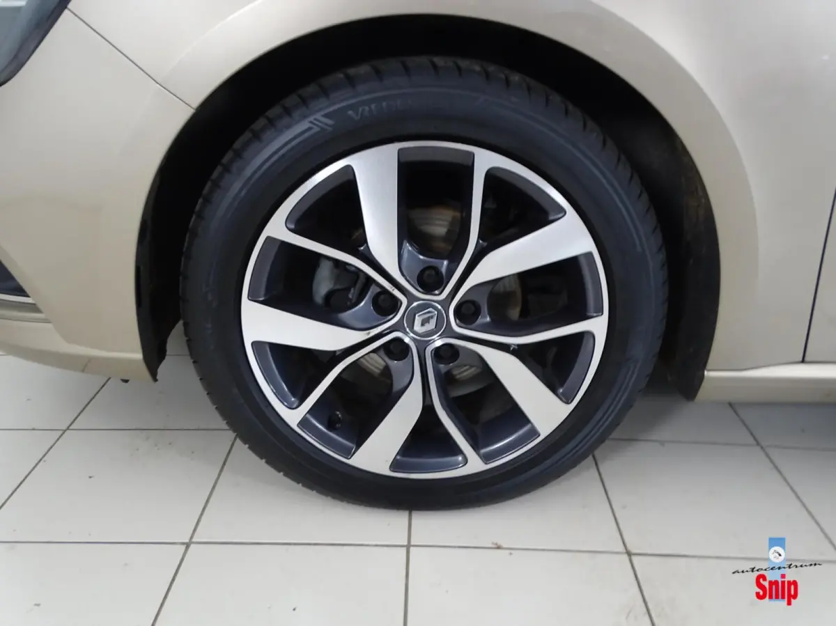 1.2 TCe Bose