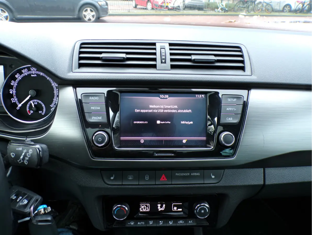 1.0 Business Edition PANORAMADAK CRUISECONT APPLE CARPLAY....