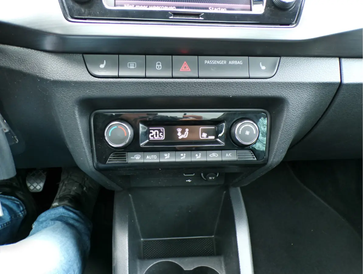 1.0 Business Edition PANORAMADAK CRUISECONT APPLE CARPLAY....