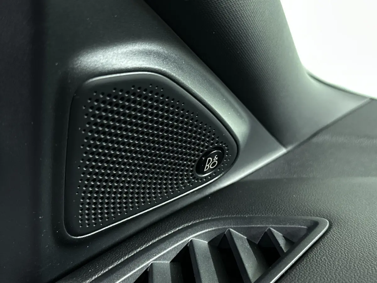 1.0 EcoBoost ST-Line X Navi | B&O | LED