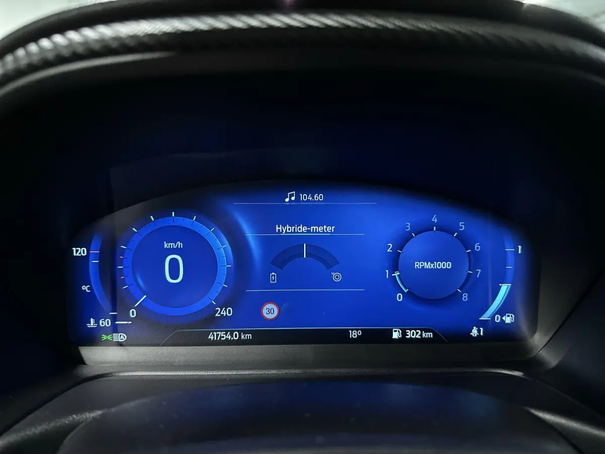 1.0 EcoBoost ST-Line X Navi | B&O | LED