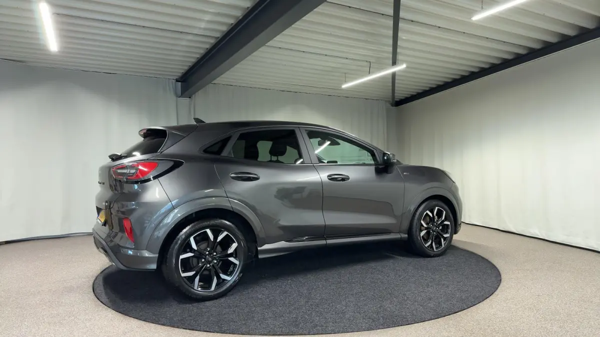 1.0 EcoBoost ST-Line X Navi | B&O | LED