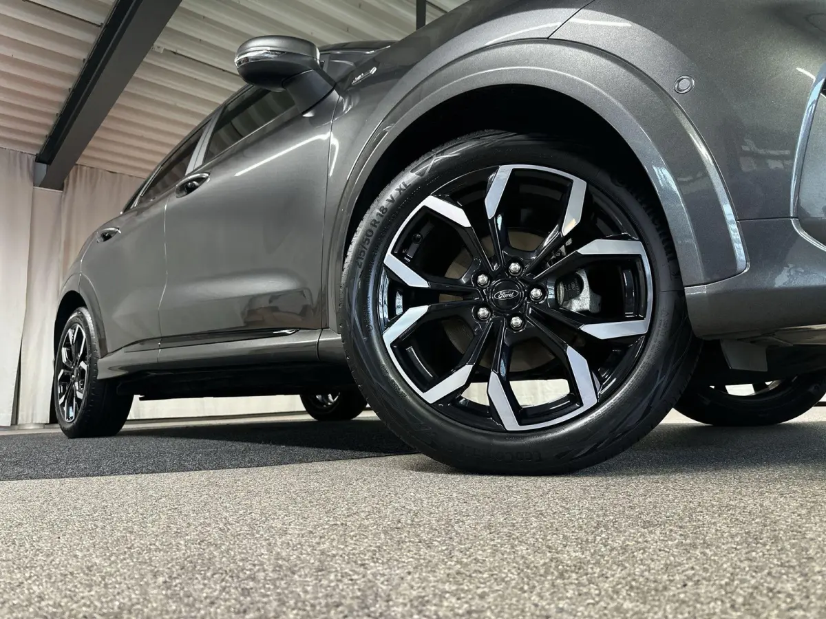 1.0 EcoBoost ST-Line X Navi | B&O | LED