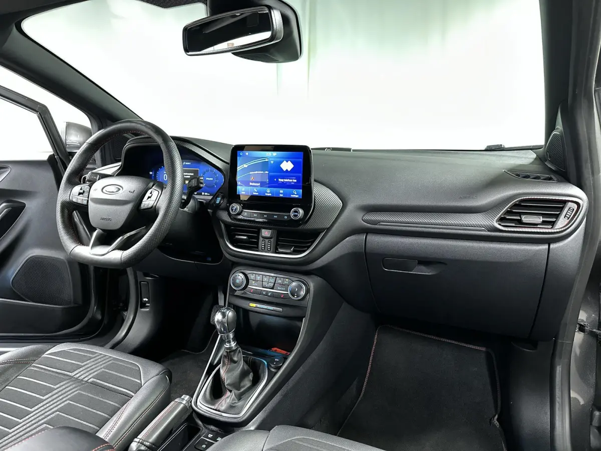 1.0 EcoBoost ST-Line X Navi | B&O | LED