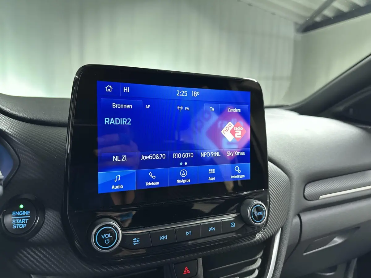 1.0 EcoBoost ST-Line X Navi | B&O | LED
