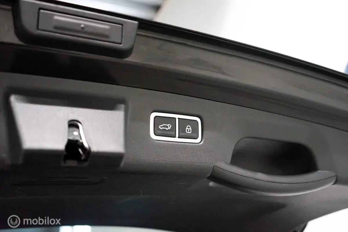 1.6 T-GDI Plug-in Hybrid 4WD DynamicPlusLine 7p.