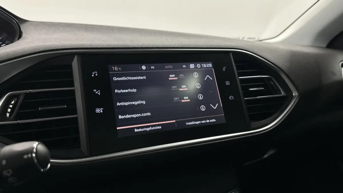 1.2 PureTech Blue Lease Executive PANO CAMERA CARPLAY.