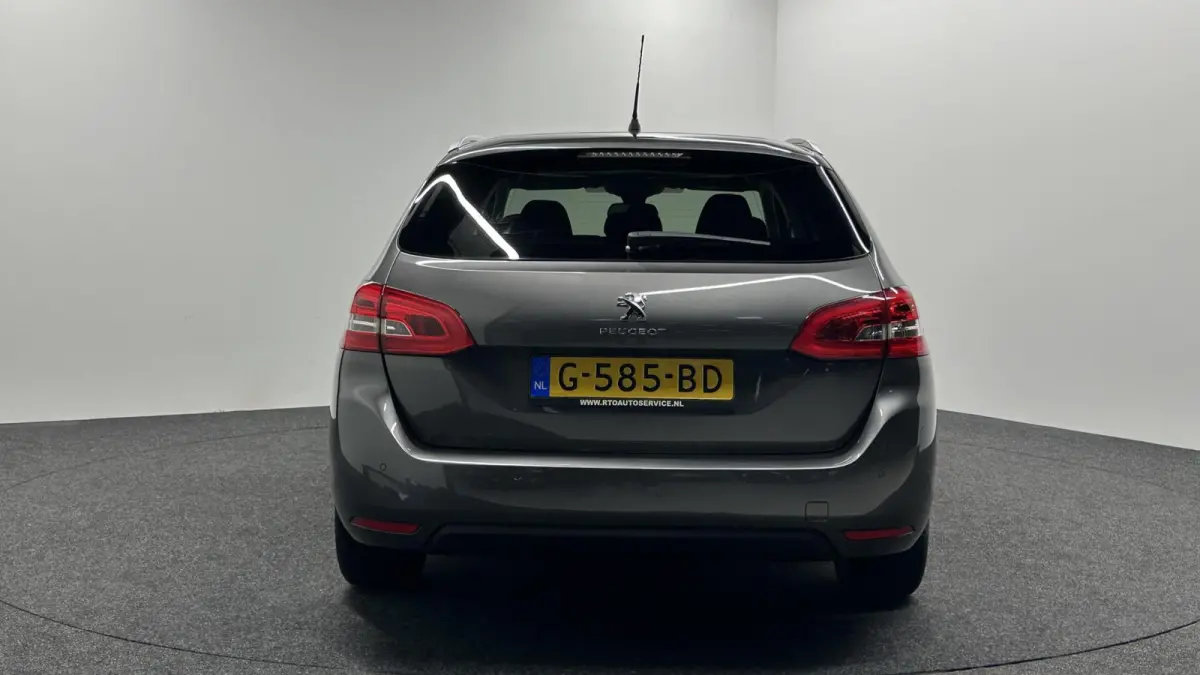 1.2 PureTech Blue Lease Executive PANO CAMERA CARPLAY.