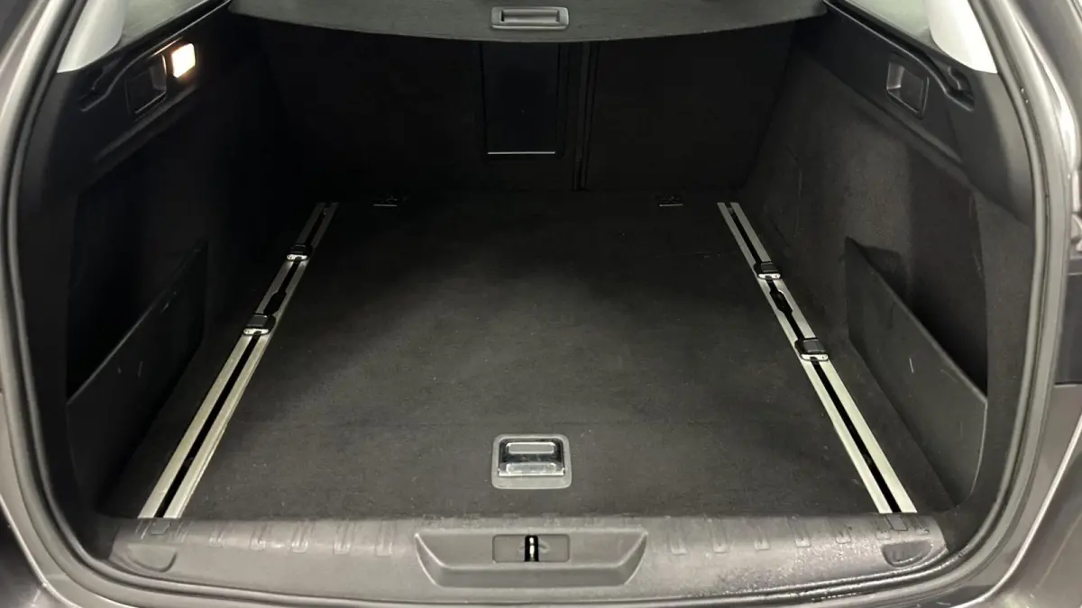 1.2 PureTech Blue Lease Executive PANO CAMERA CARPLAY.