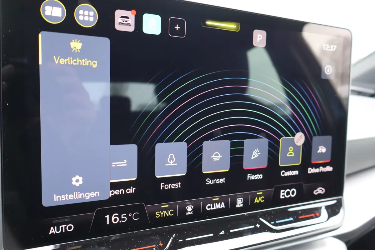 FR Business - eHybrid 204PK | Achteruitrijcamera | Automatisch dimmende binnenspiegel | Dakhemel uitgevoerd in zwart