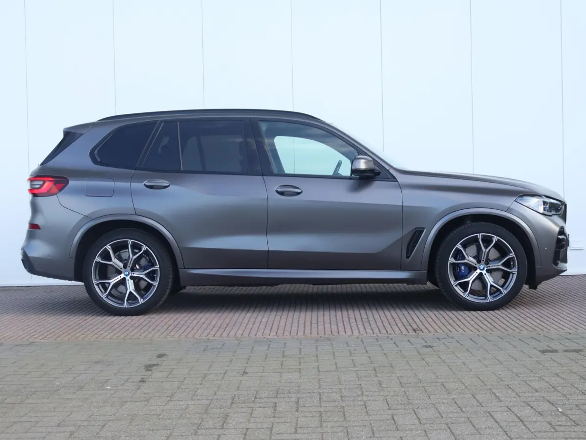 xDrive45e High Executive | Soh 92% | M Sport pakket | Panoramadak | Elektrisch stoelen | Laser verlichting | Comfort Access |