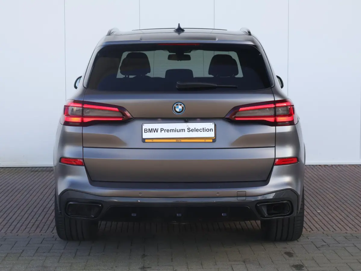 xDrive45e High Executive | Soh 92% | M Sport pakket | Panoramadak | Elektrisch stoelen | Laser verlichting | Comfort Access |