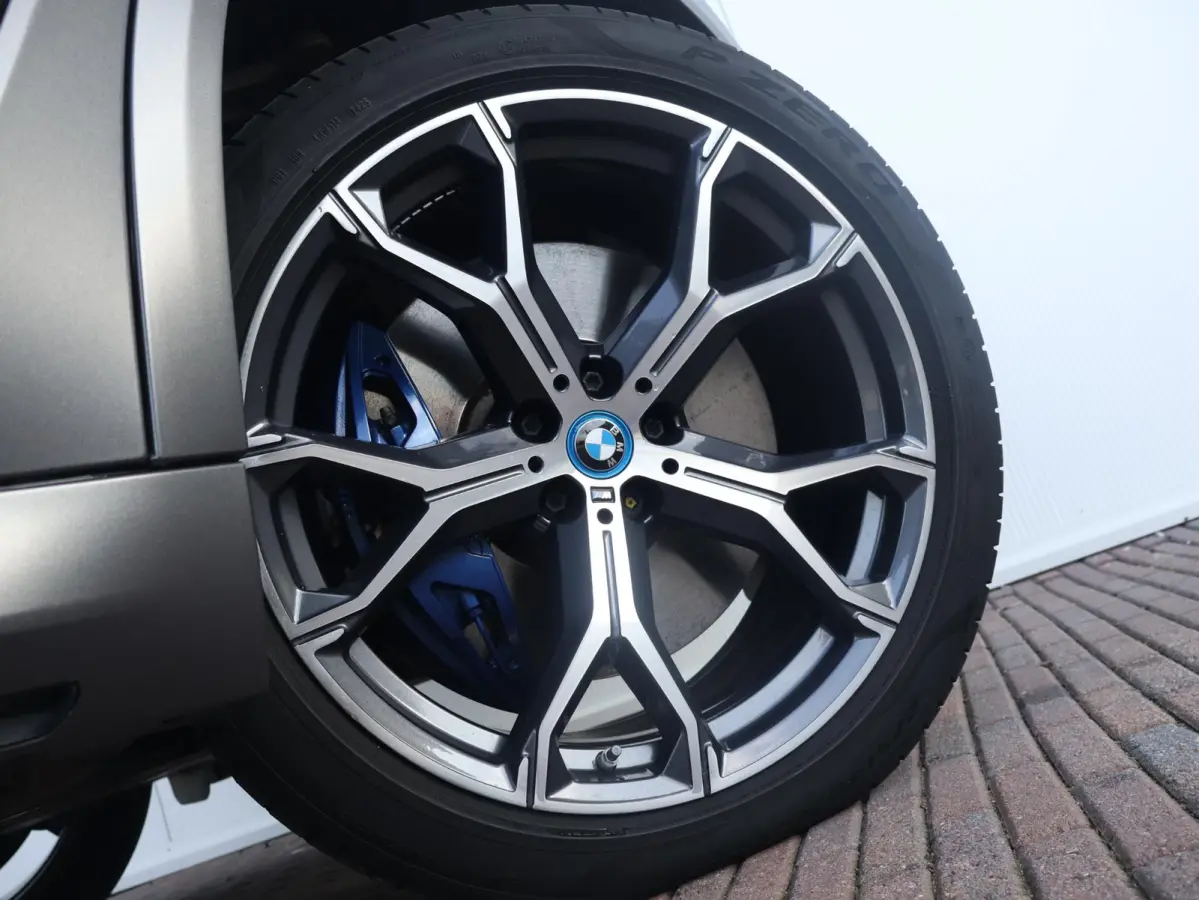 xDrive45e High Executive | Soh 92% | M Sport pakket | Panoramadak | Elektrisch stoelen | Laser verlichting | Comfort Access |
