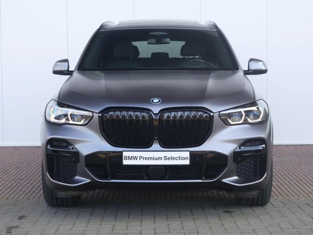 xDrive45e High Executive | Soh 92% | M Sport pakket | Panoramadak | Elektrisch stoelen | Laser verlichting | Comfort Access |
