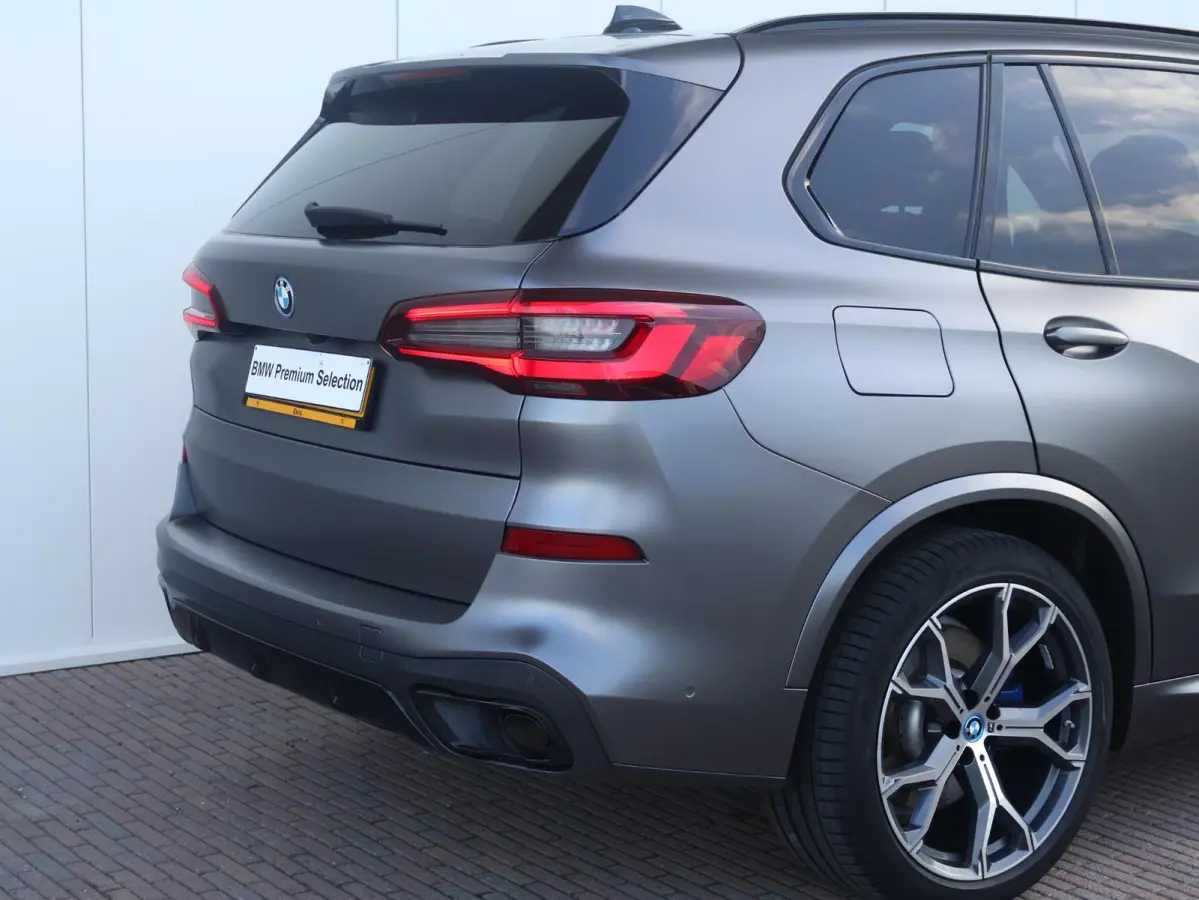 xDrive45e High Executive | Soh 92% | M Sport pakket | Panoramadak | Elektrisch stoelen | Laser verlichting | Comfort Access |