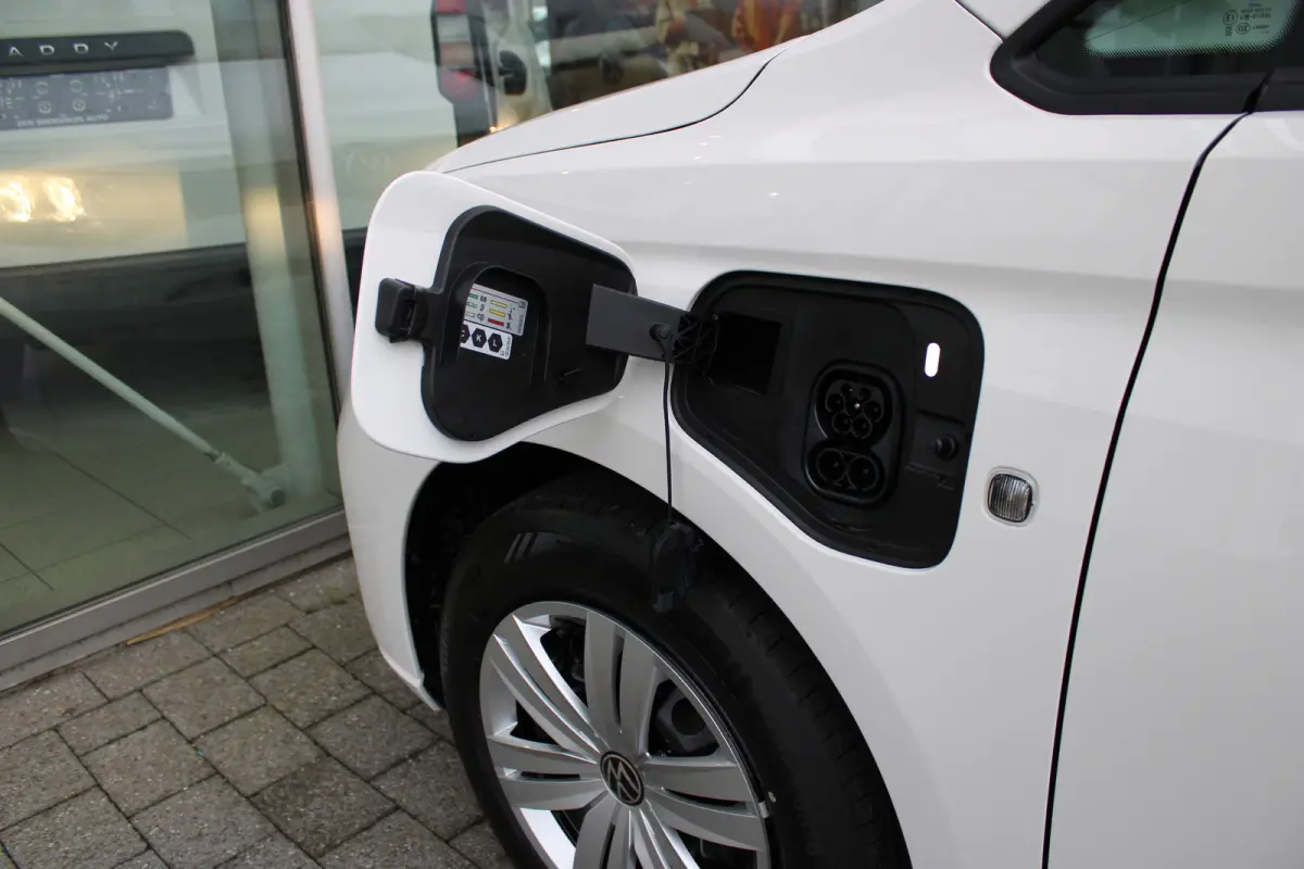 1,5 eHybrid EU 6 85kW (115 pk) 19,7 kWh DSG ombouw naar Cargo (toegang tot iedere mileuzone)
