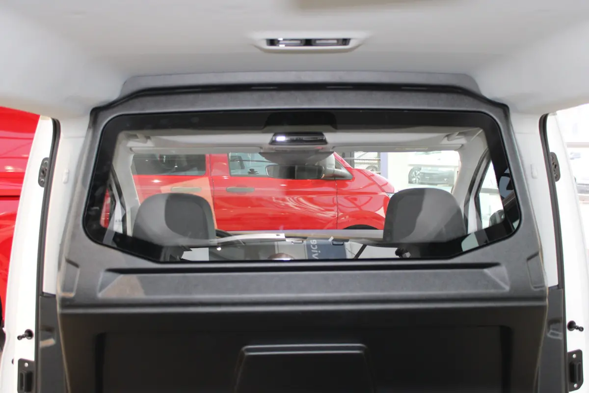 1,5 eHybrid EU 6 85kW (115 pk) 19,7 kWh DSG ombouw naar Cargo (toegang tot iedere mileuzone)