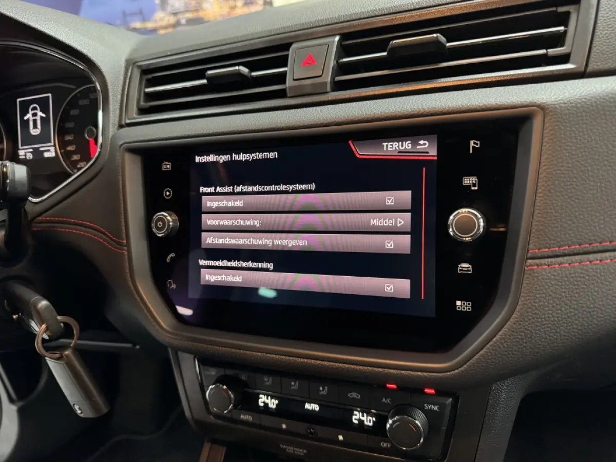 1.0 TSI 116PK FR DSG CARPLAY LED