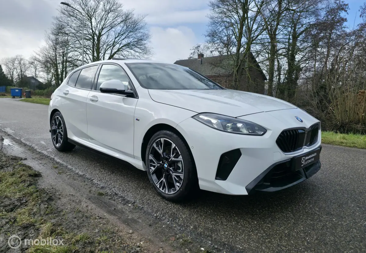 123 xDrive / Pano / 360' camera / Navi