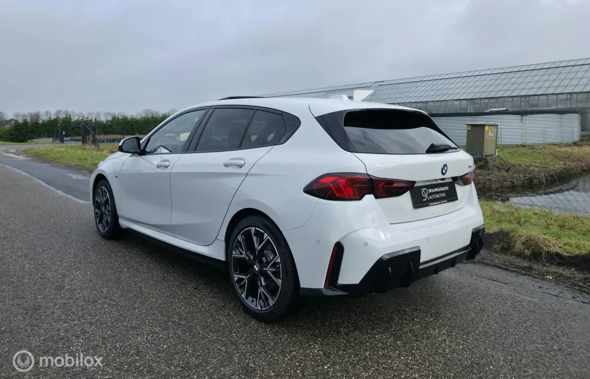 123 xDrive / Pano / 360' camera / Navi