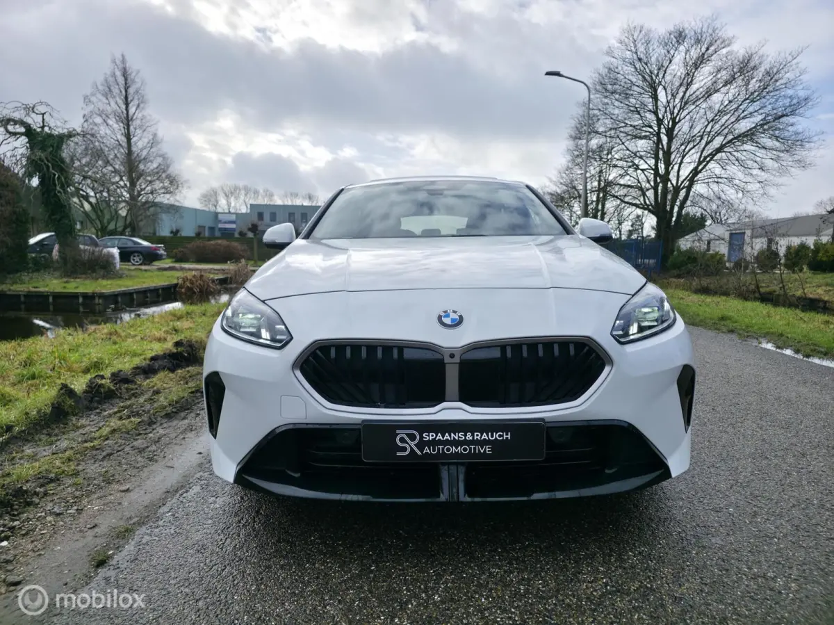123 xDrive / Pano / 360' camera / Navi
