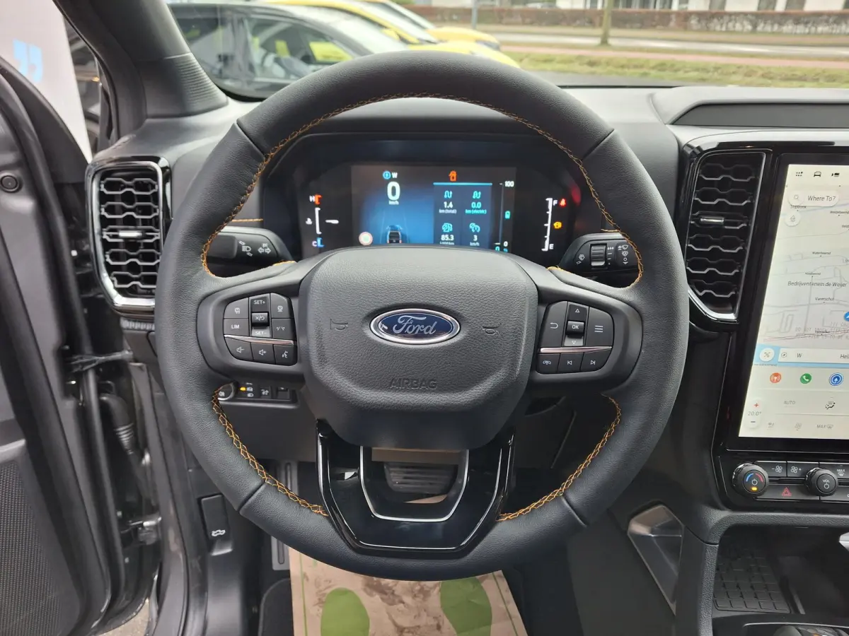 PHEV Wildtrak Dubbel Cabine | Rollertop | Trekhaak | Adaptive Cruise | 360 | Stoelverwarming | Blis |