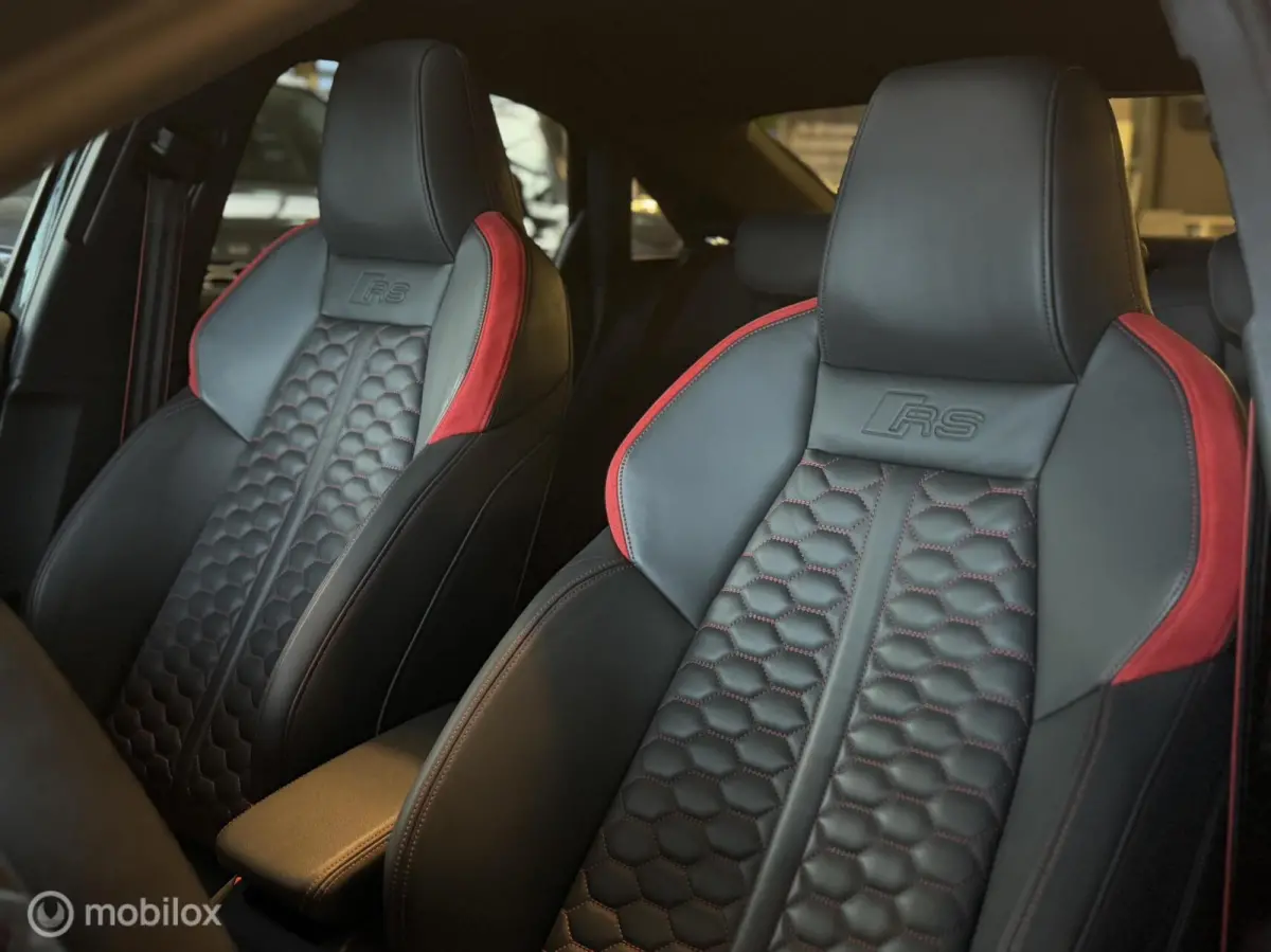 RS 3 2.5 TFSI quattro|Pano|Keramisch|B&O|HUD|RS Stoelen
