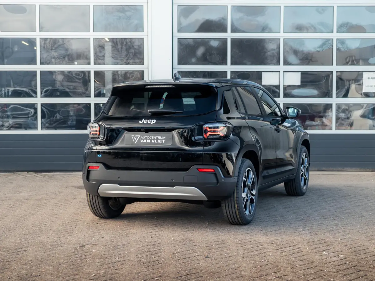 Summit 54 kWh | Uit voorraad leverbaar | Schuif/Kanteldak | Winter Pack | Infotainment&Convenience Pack | Warmtepomp