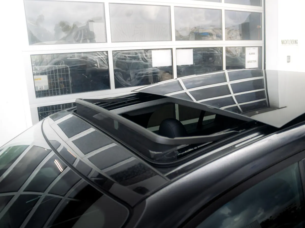 Summit 54 kWh | Uit voorraad leverbaar | Schuif/Kanteldak | Winter Pack | Infotainment&Convenience Pack | Warmtepomp