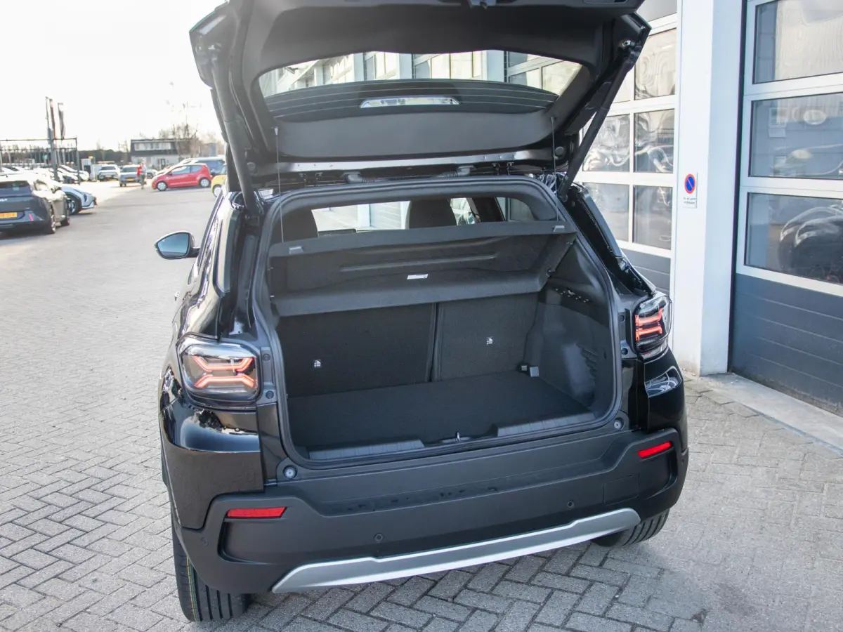 Summit 54 kWh | Uit voorraad leverbaar | Schuif/Kanteldak | Winter Pack | Infotainment&Convenience Pack | Warmtepomp
