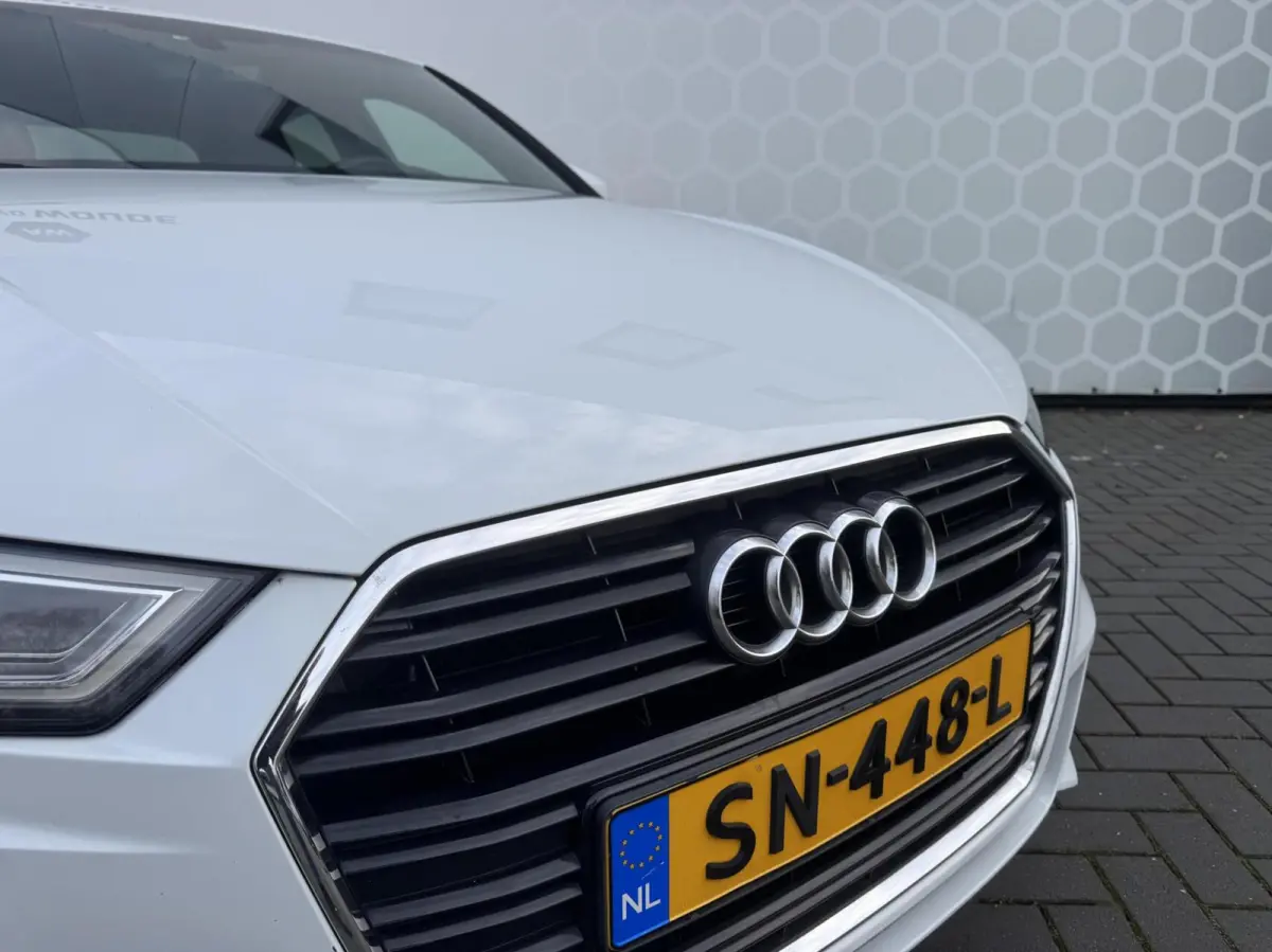 1.0 TFSI Sport S Line Edition LED S-line