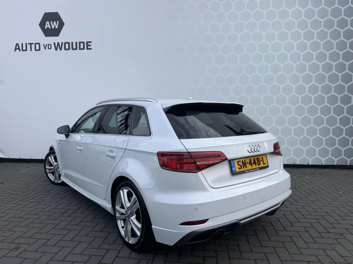 1.0 TFSI Sport S Line Edition LED S-line