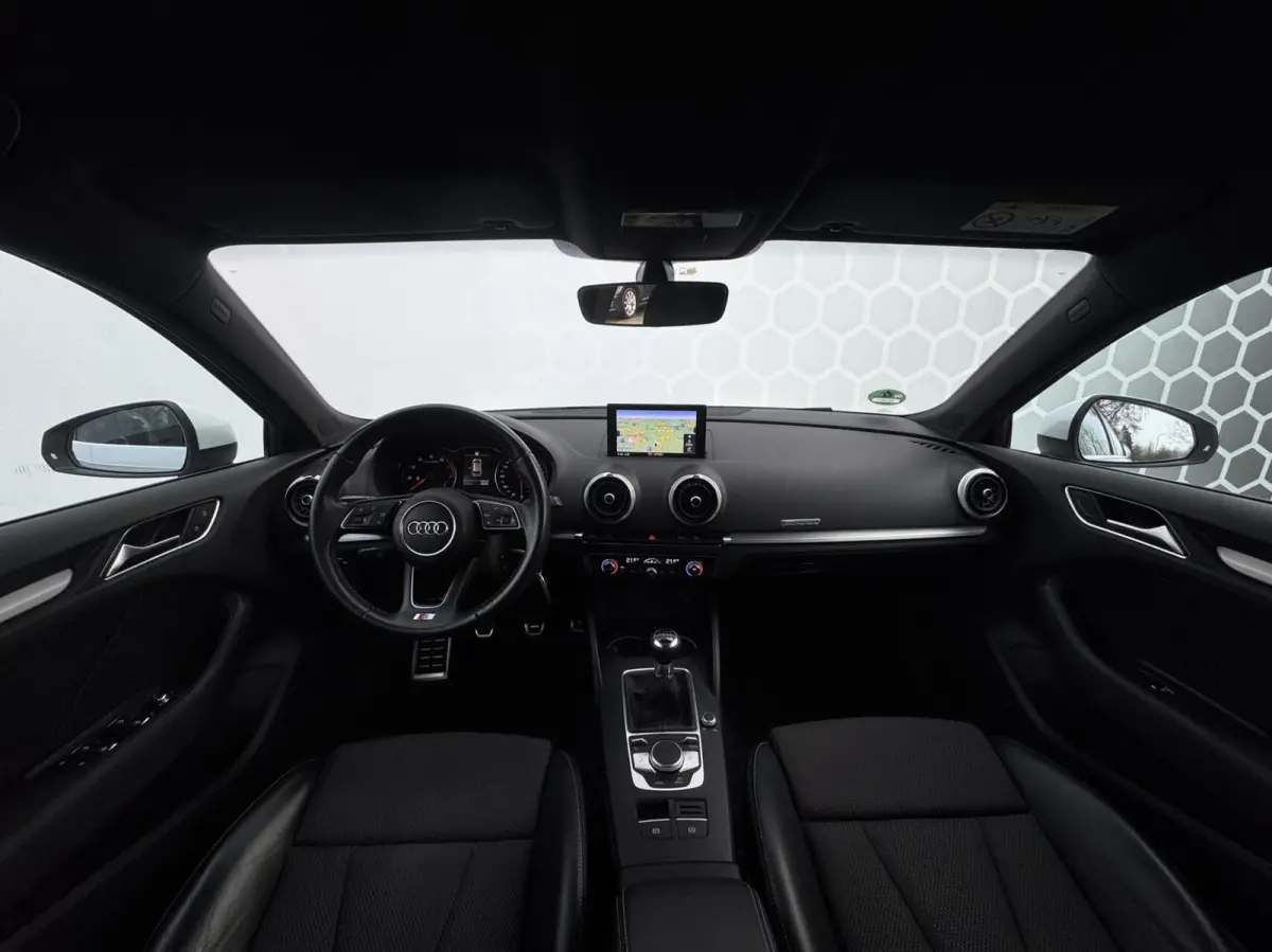 1.0 TFSI Sport S Line Edition LED S-line