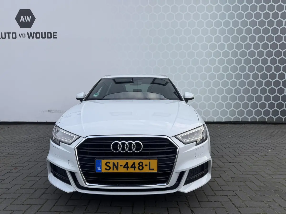 1.0 TFSI Sport S Line Edition LED S-line