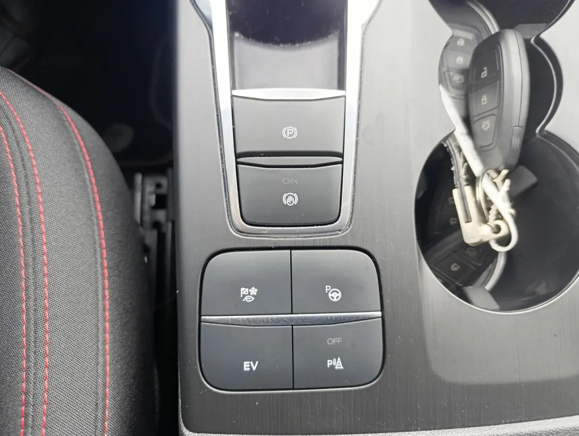 2.5 PHEV ST-Line | Adaptieve Cruise Control | Stoel/stuur voorruitverwarming | Dodehoekdetectie |